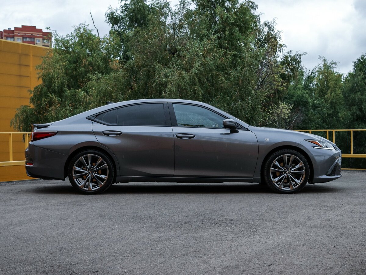 Купить Lexus ES с пробегом. Фото: #2