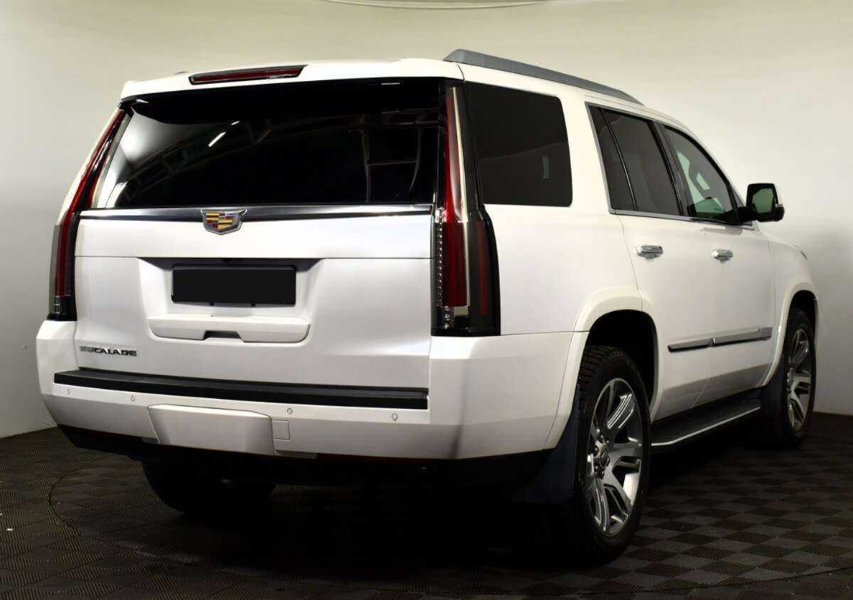 Купить Cadillac Escalade с пробегом. Фото: #3