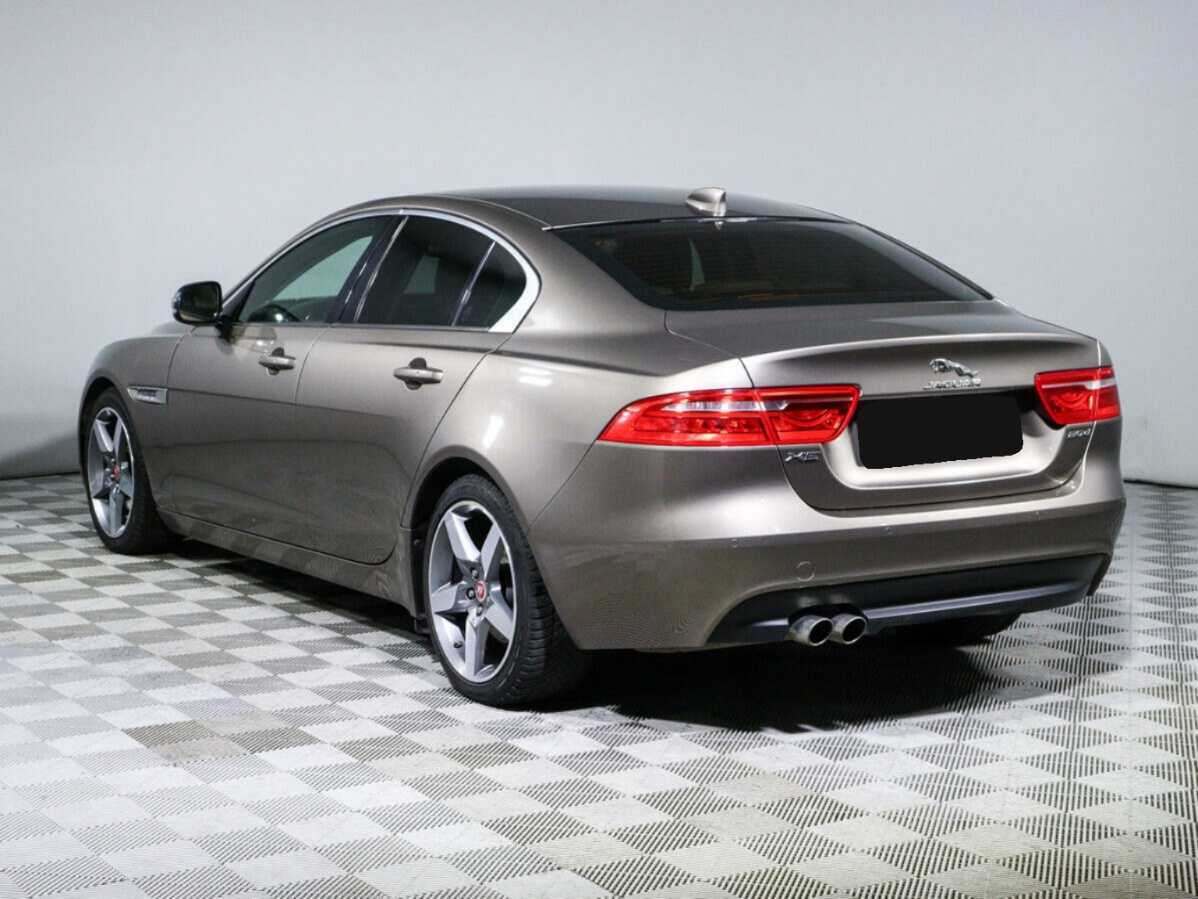 Купить Jaguar XE с пробегом. Фото: #6