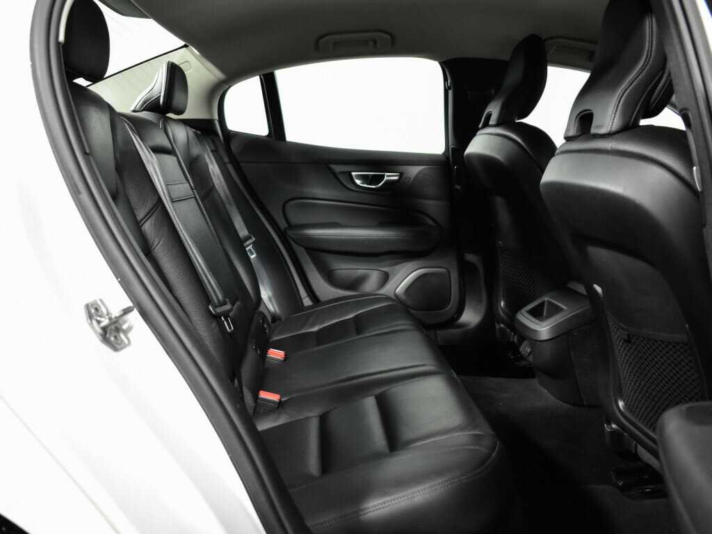 Купить Volvo S60 с пробегом. Фото: #9