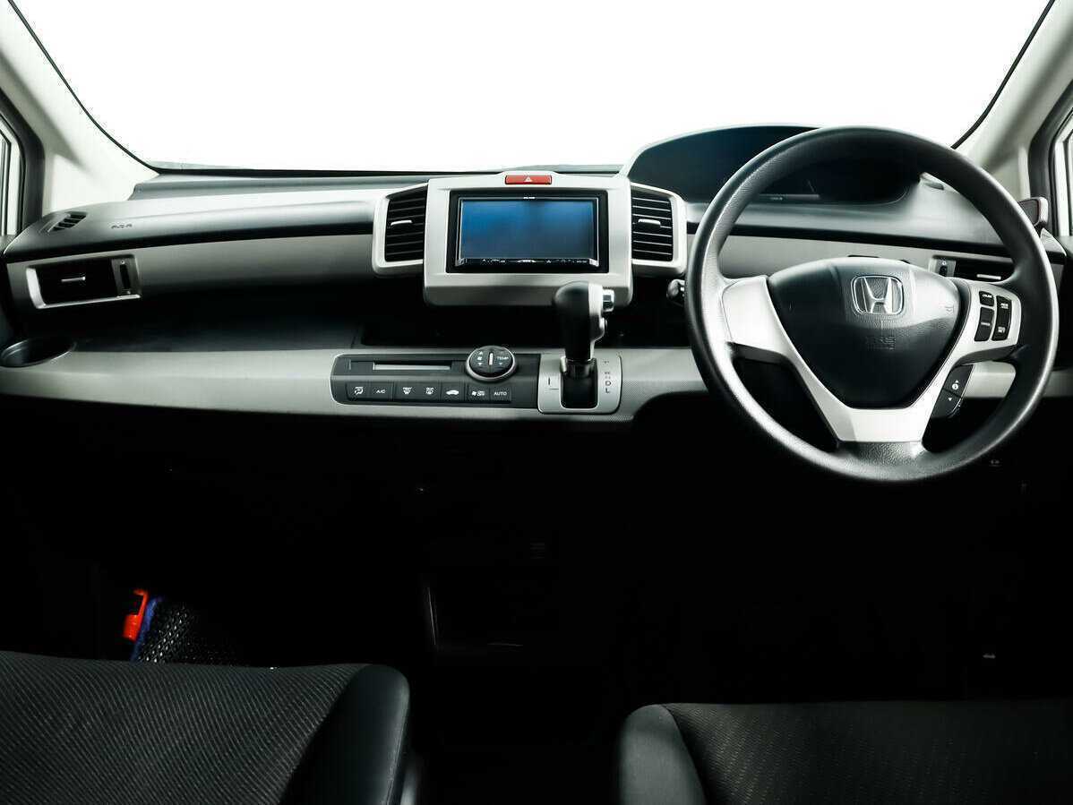 Купить Honda Freed с пробегом. Фото: #10