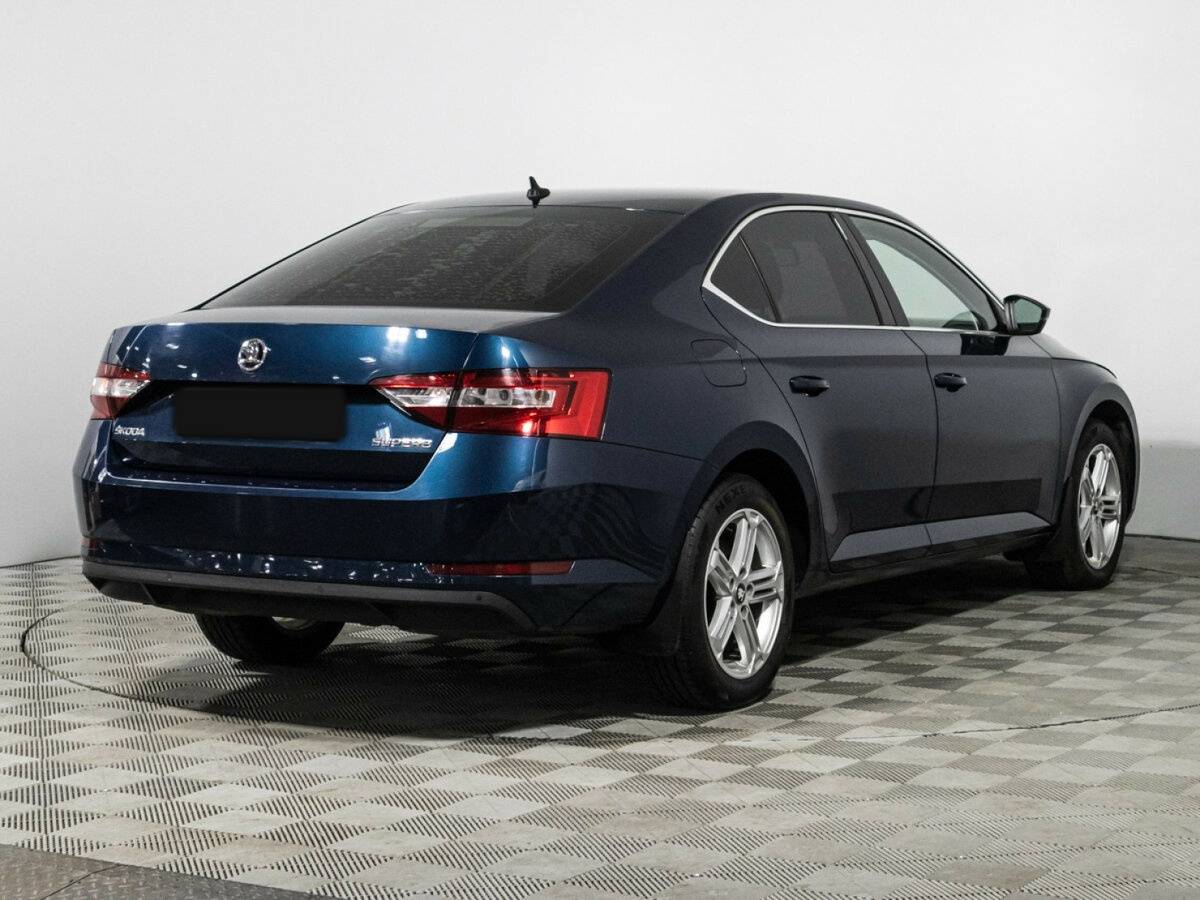 Купить Skoda Superb с пробегом. Фото: #4