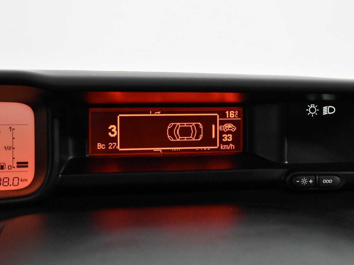 Купить Citroen C3 Picasso с пробегом. Фото: #16