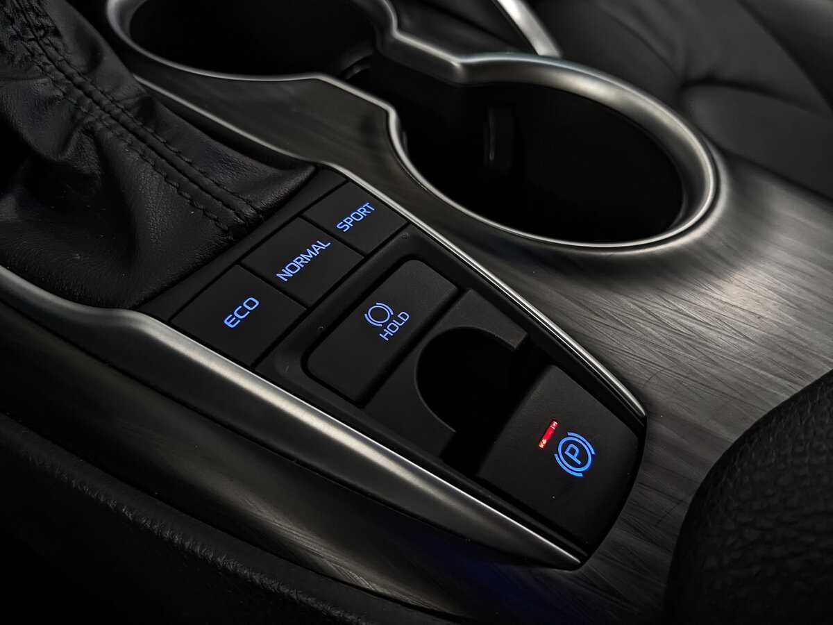 Купить Toyota Camry с пробегом. Фото: #26