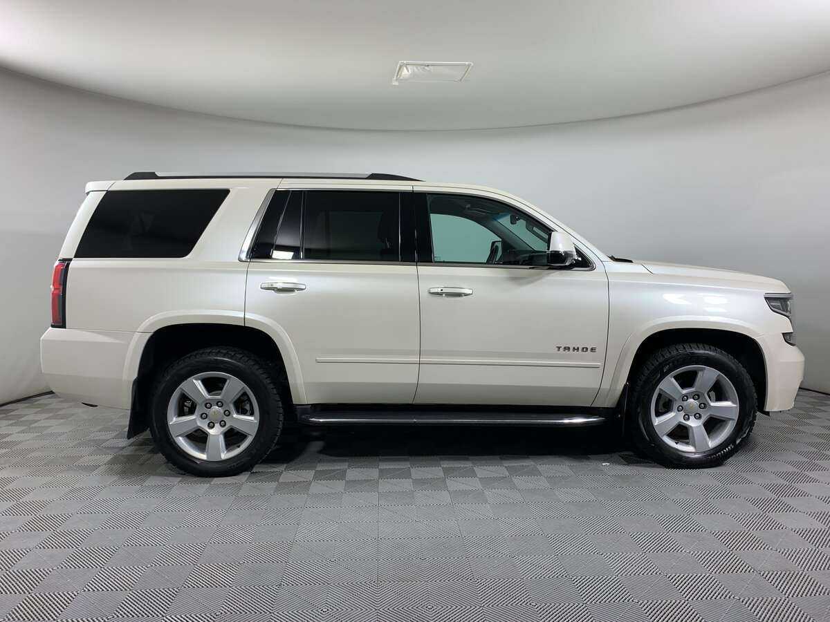 Купить Chevrolet Tahoe с пробегом. Фото: #2