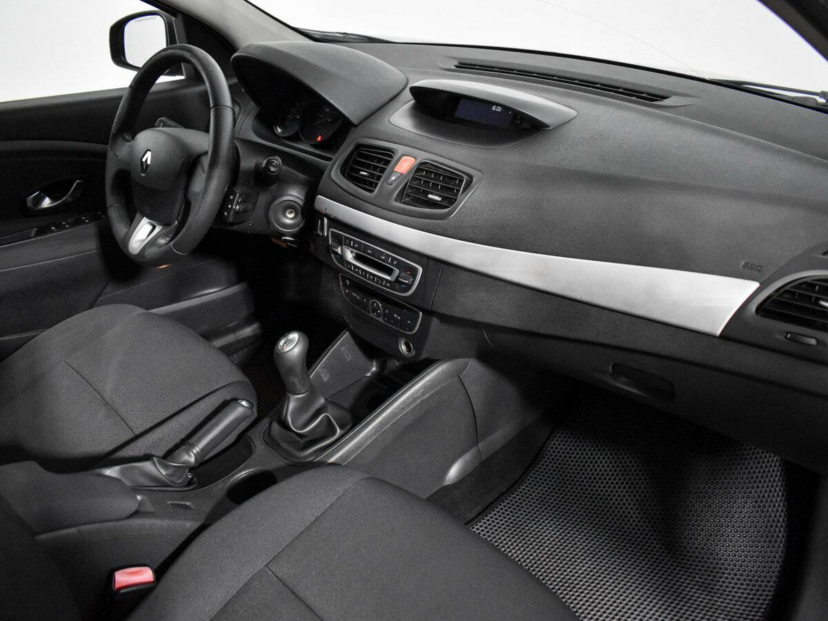 Купить Renault Megane с пробегом. Фото: #11