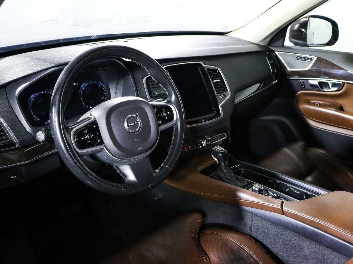 Купить Volvo XC90 с пробегом. Фото: #13