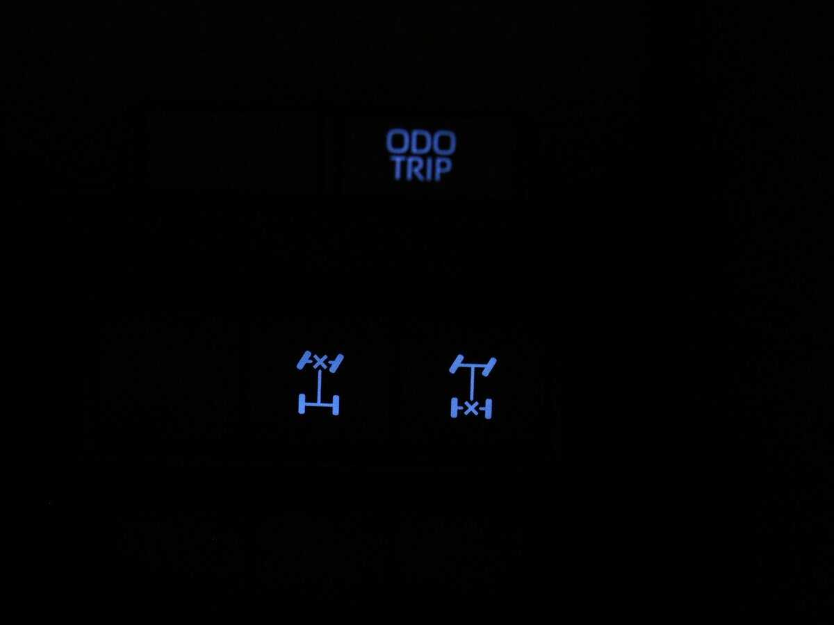 Купить Toyota Land Cruiser с пробегом. Фото: #24