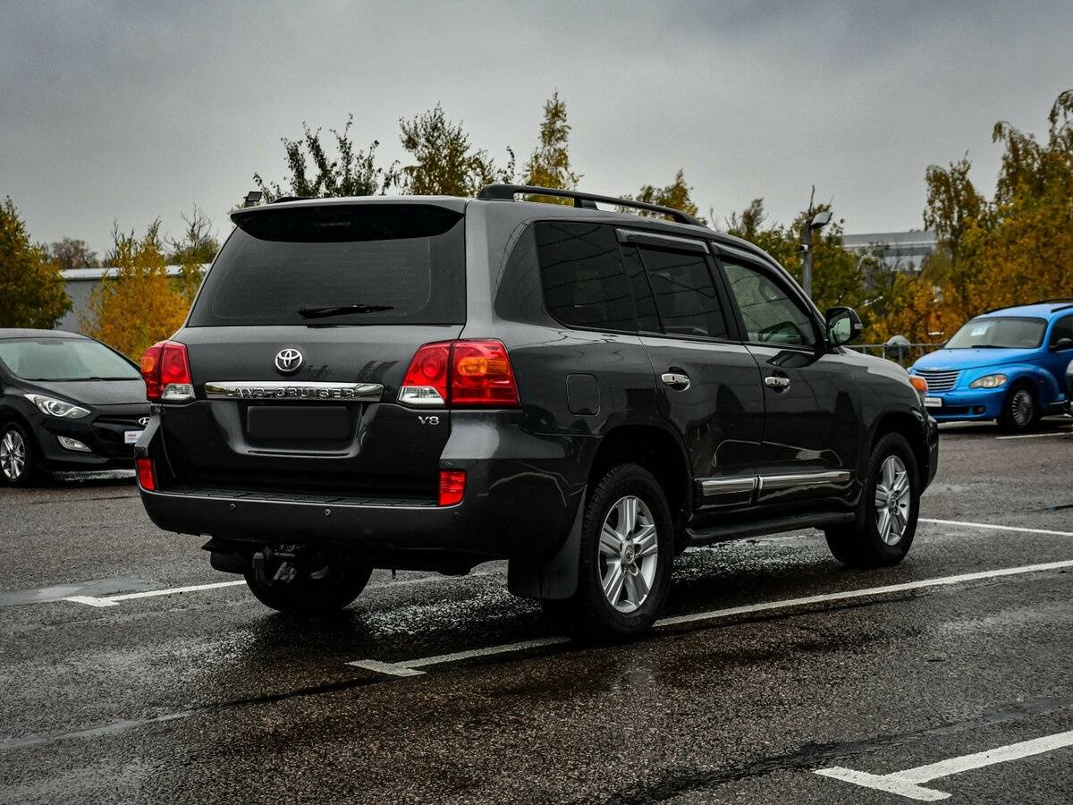 Купить Toyota Land Cruiser с пробегом. Фото: #4
