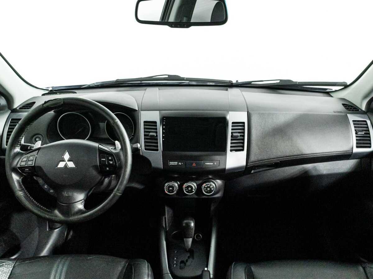 Купить Mitsubishi Outlander с пробегом. Фото: #12