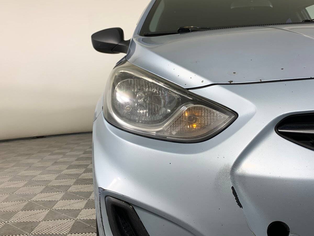 Купить Hyundai Solaris с пробегом. Фото: #9