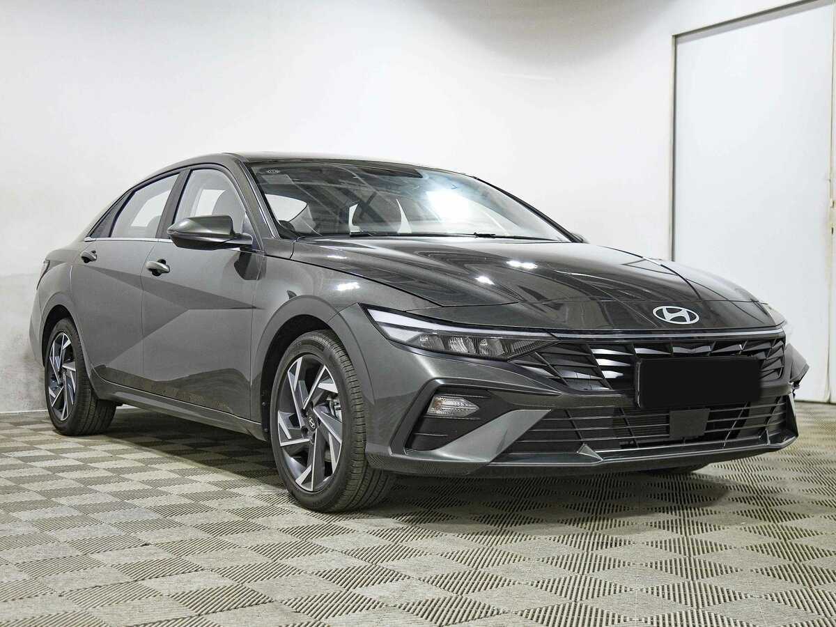 Купить Hyundai Elantra с пробегом. Фото: #2