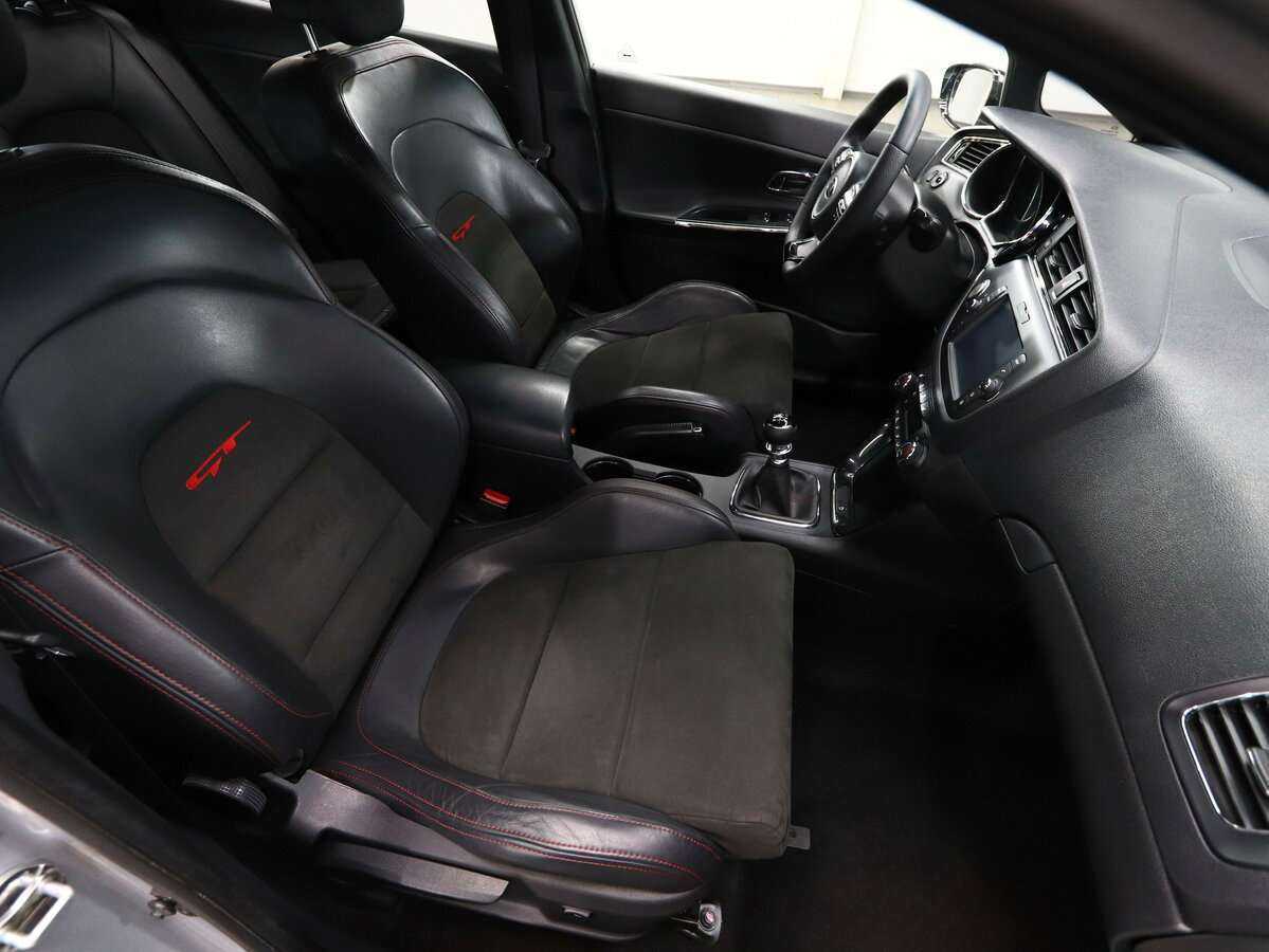 Купить Kia Ceed GT с пробегом. Фото: #14