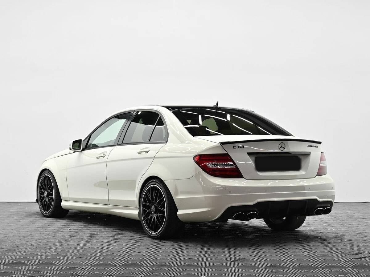 Купить Mercedes-Benz C-Класс с пробегом. Фото: #2