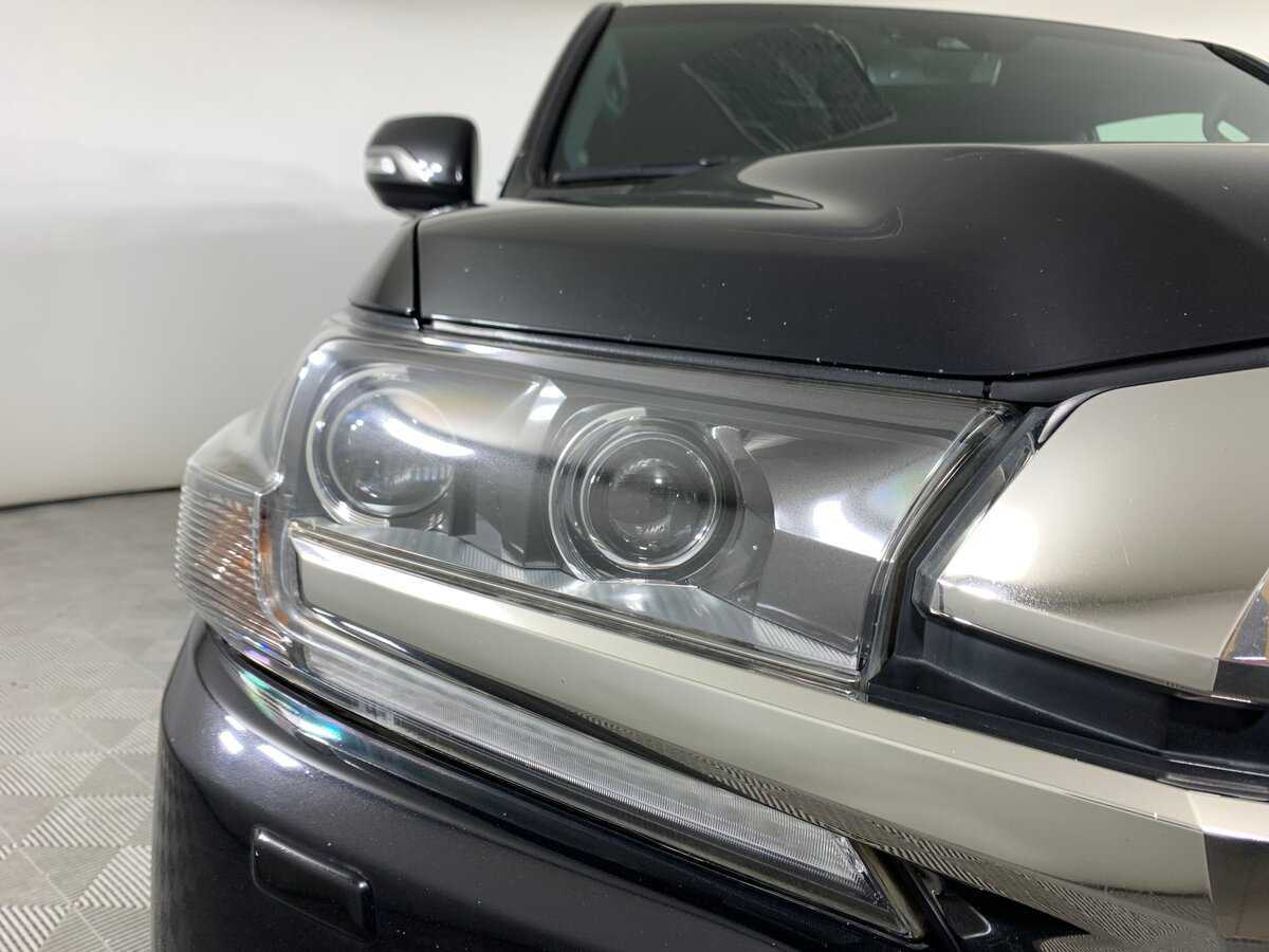 Купить Toyota Land Cruiser с пробегом. Фото: #9