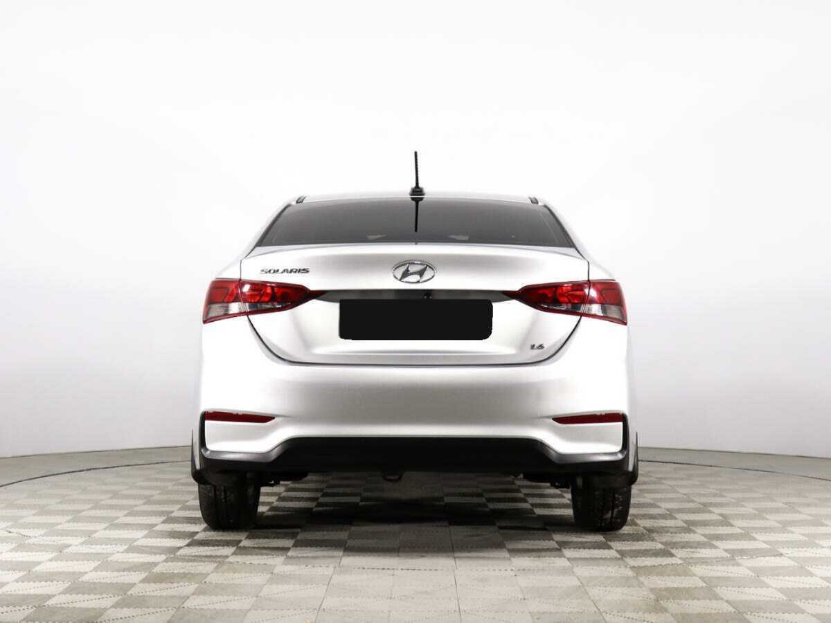 Купить Hyundai Solaris с пробегом. Фото: #5