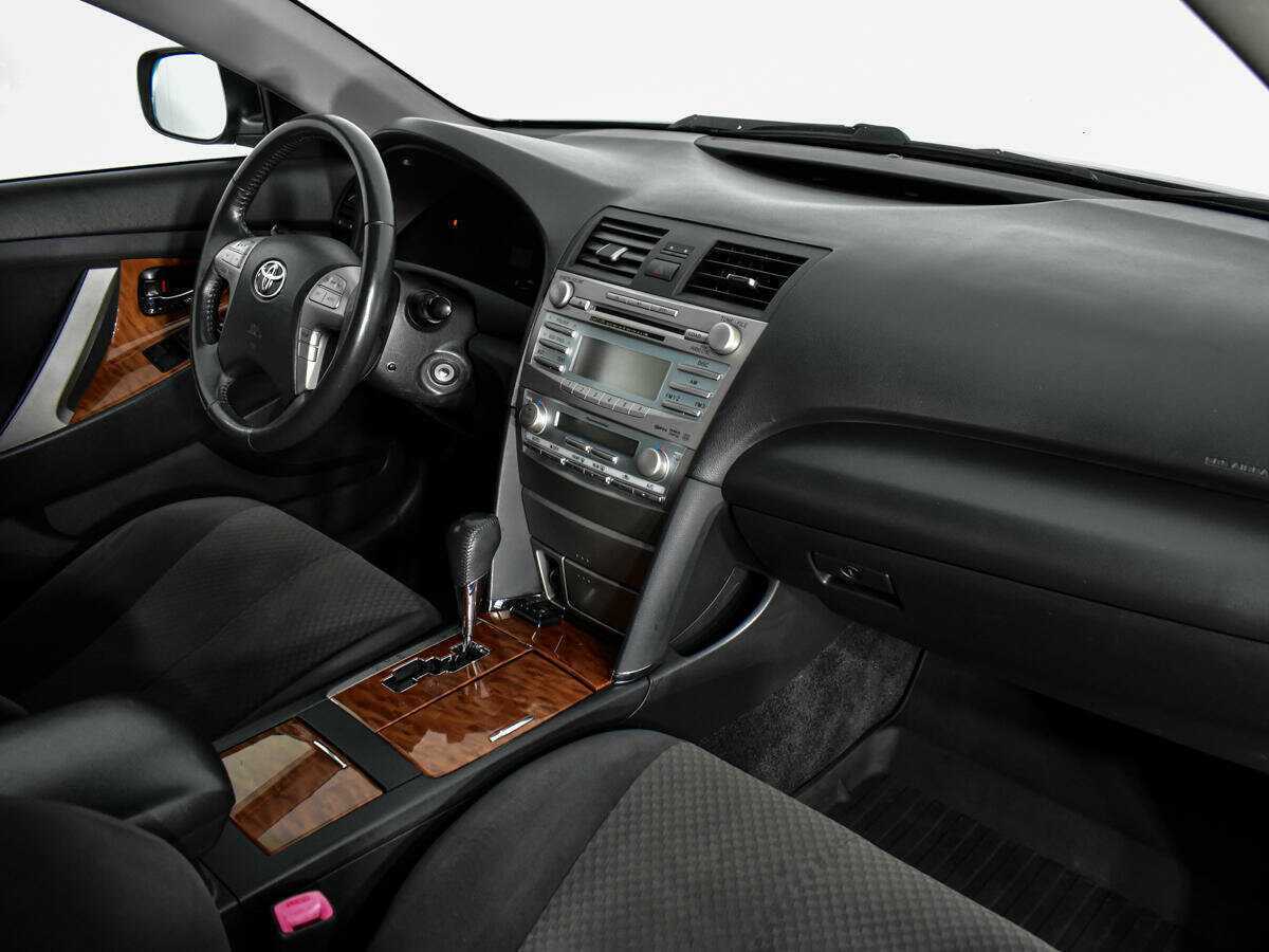Купить Toyota Camry с пробегом. Фото: #9