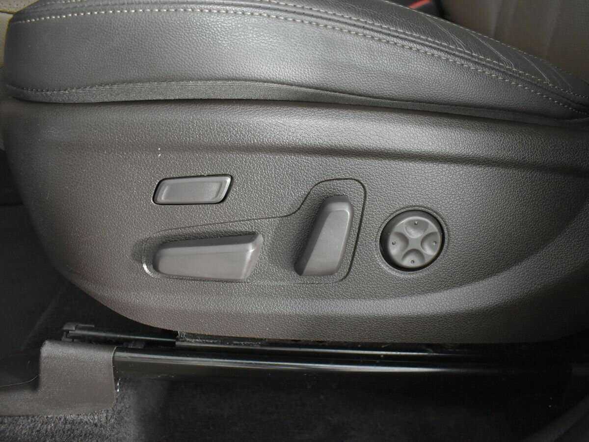 Купить Hyundai Santa Fe с пробегом. Фото: #16
