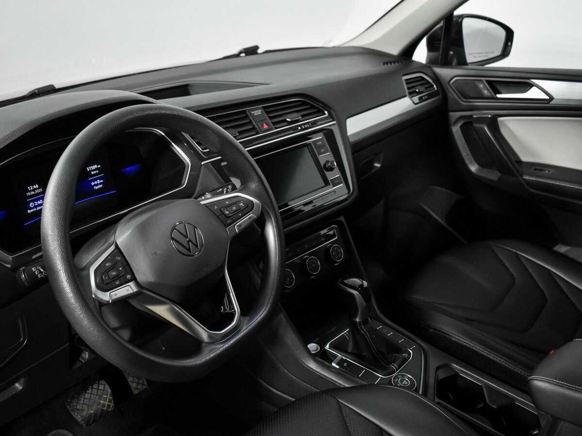 Купить Volkswagen Tiguan с пробегом. Фото: #6