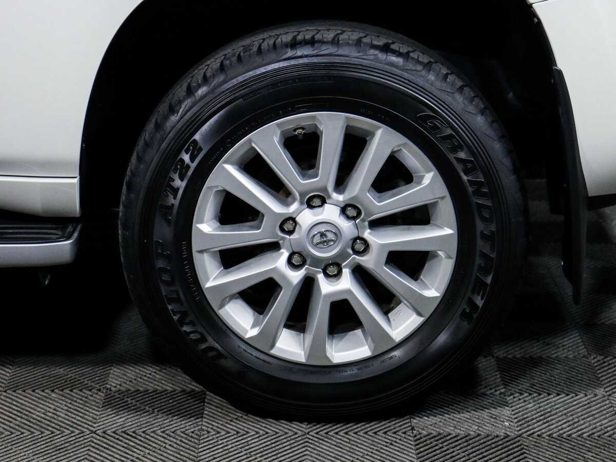 Купить Toyota Land Cruiser Prado с пробегом. Фото: #11