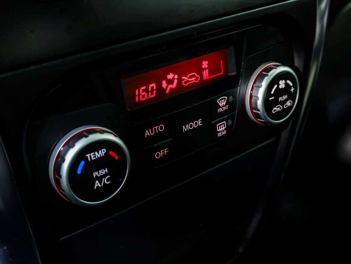 Купить Suzuki SX4 с пробегом. Фото: #12