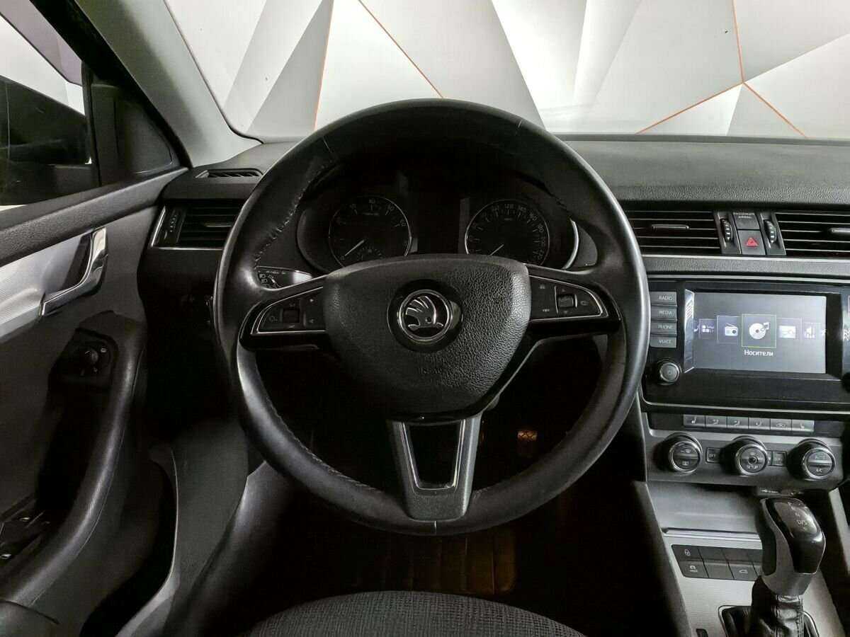 Купить Skoda Octavia с пробегом. Фото: #14
