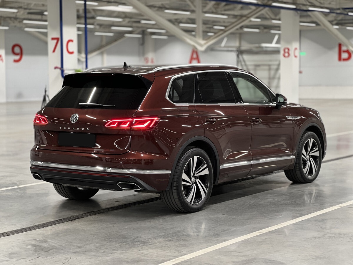 Купить Volkswagen Touareg с пробегом. Фото: #4