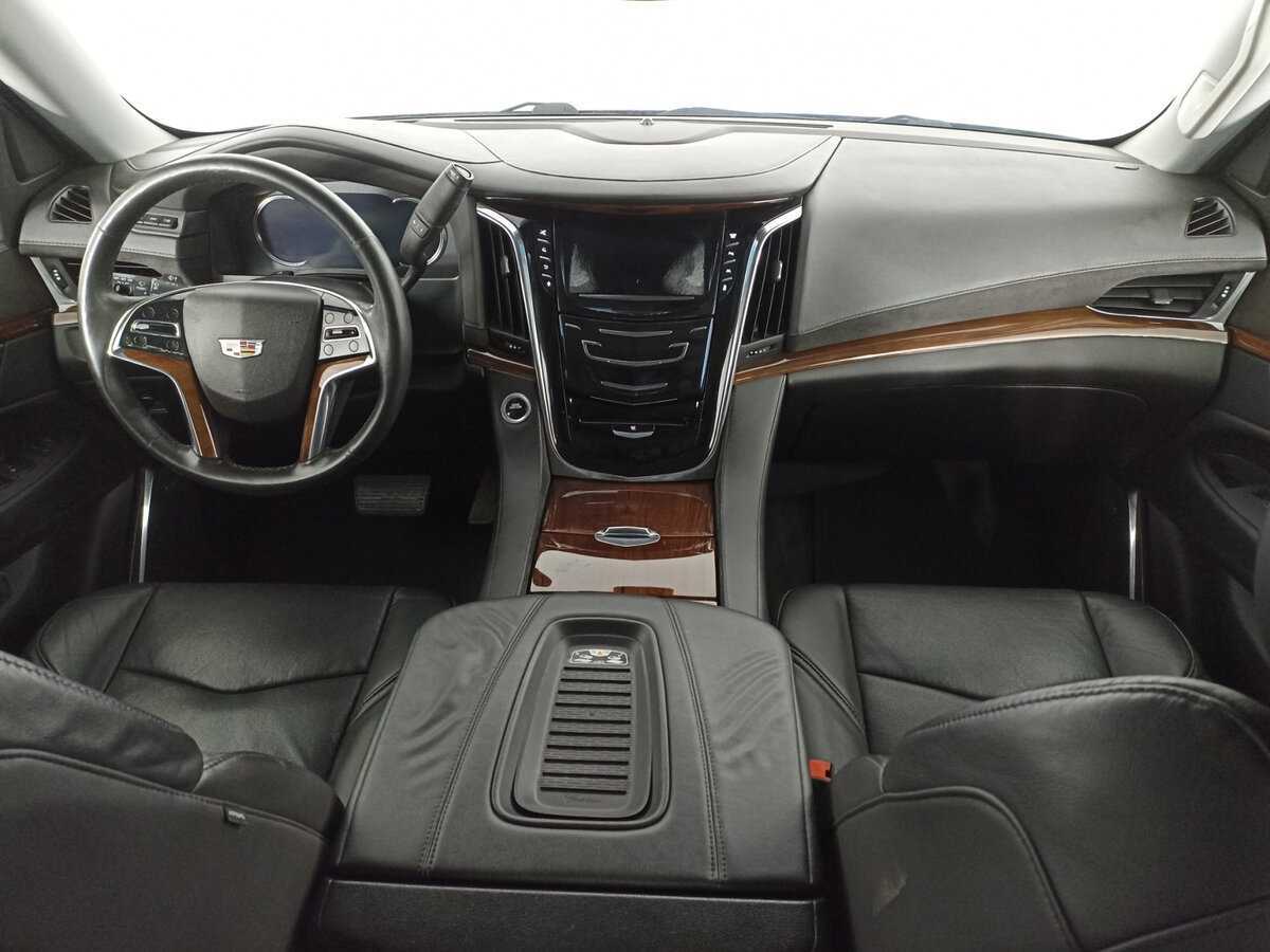 Купить Cadillac Escalade с пробегом. Фото: #11