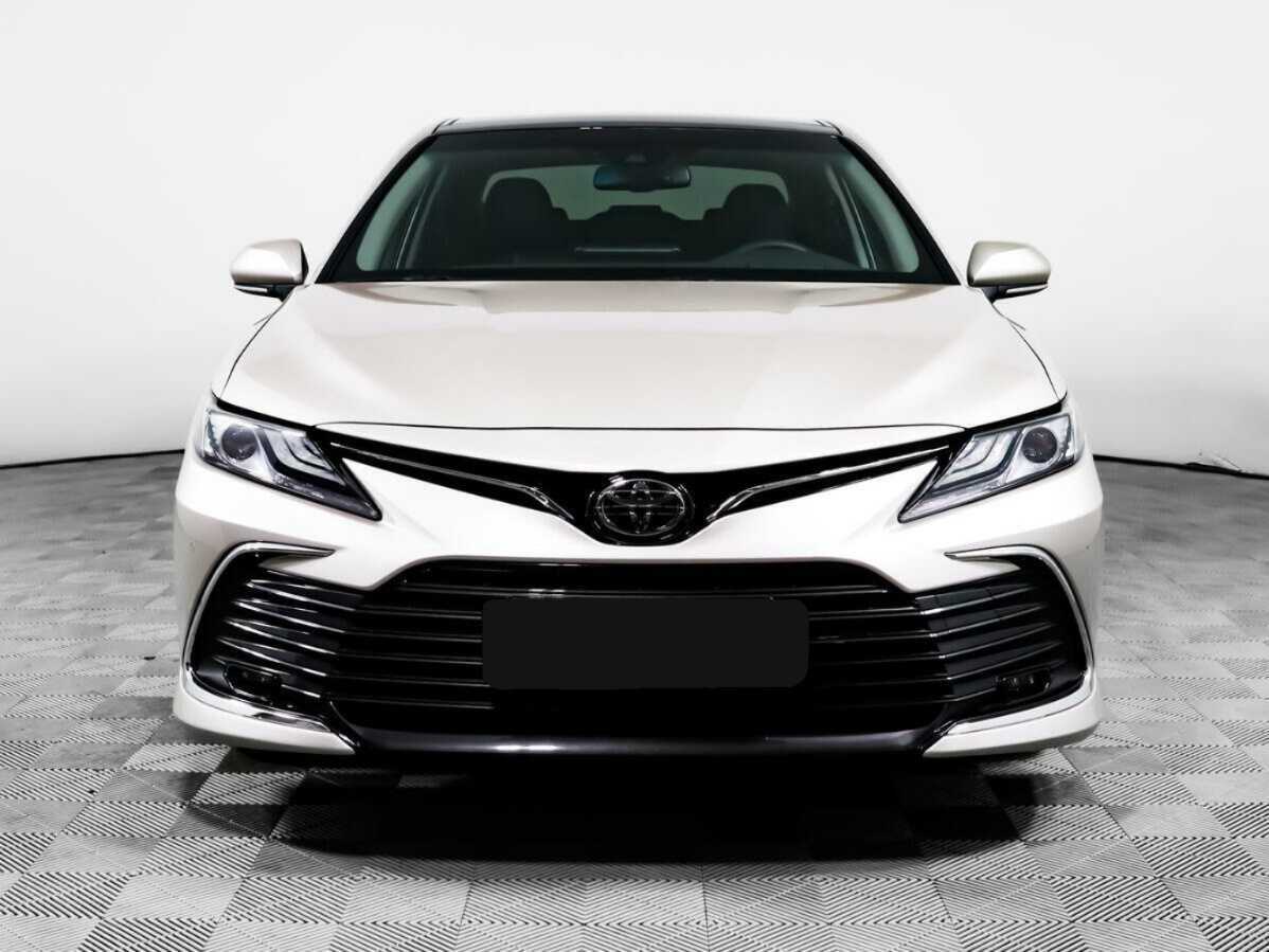 Купить Toyota Camry с пробегом. Фото: #1
