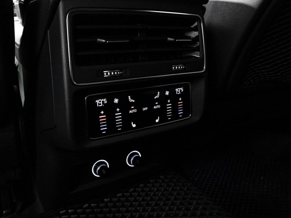 Купить Audi Q7 с пробегом. Фото: #28