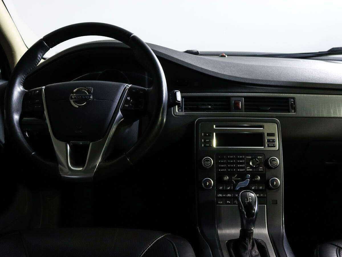 Купить Volvo XC70 с пробегом. Фото: #8