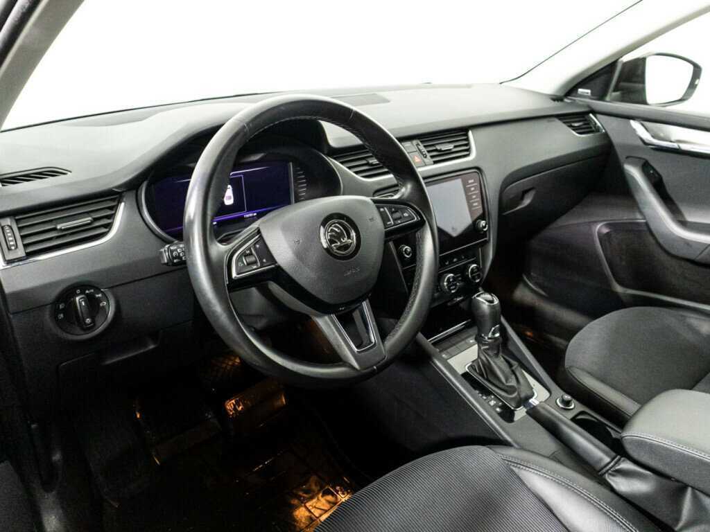 Купить Skoda Octavia с пробегом. Фото: #10