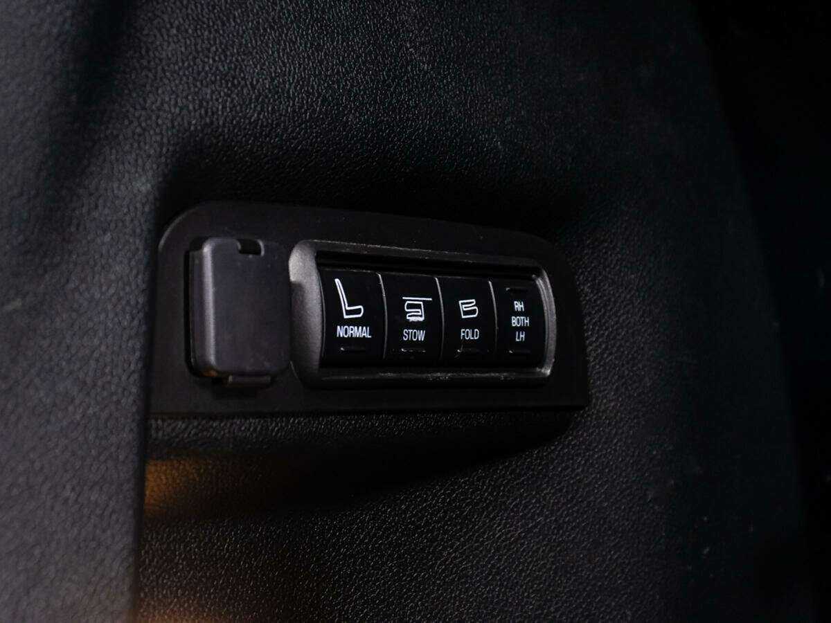 Купить Ford Explorer с пробегом. Фото: #11