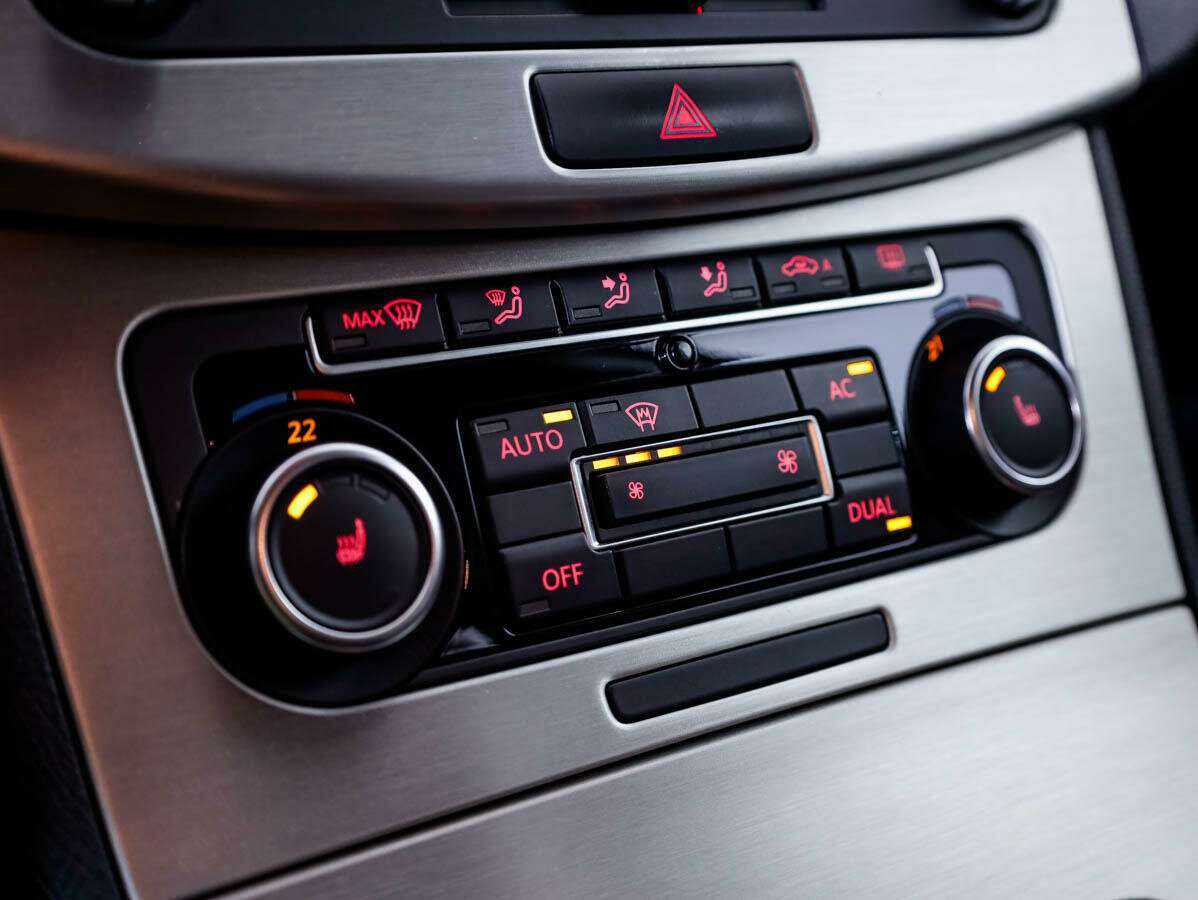 Купить Volkswagen Passat с пробегом. Фото: #14