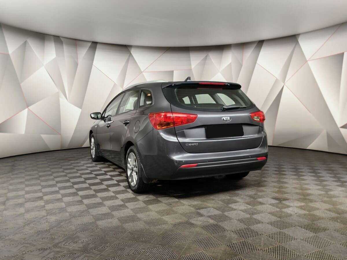 Купить Kia Ceed с пробегом. Фото: #3