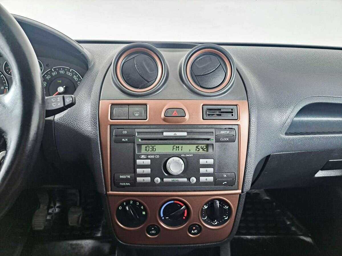 Купить Ford Fiesta с пробегом. Фото: #12