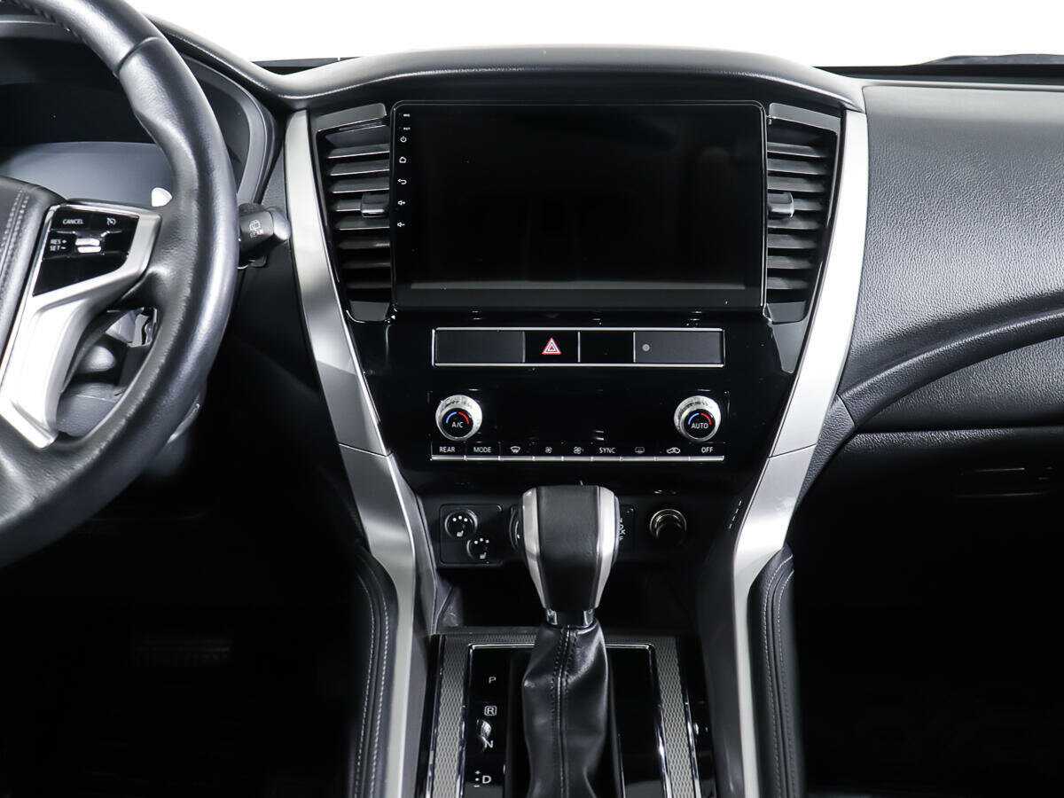 Купить Mitsubishi Pajero Sport с пробегом. Фото: #12