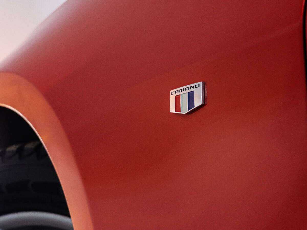 Купить Chevrolet Camaro с пробегом. Фото: #25