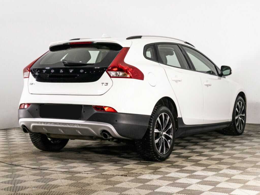 Купить Volvo V40 Cross Country с пробегом. Фото: #4