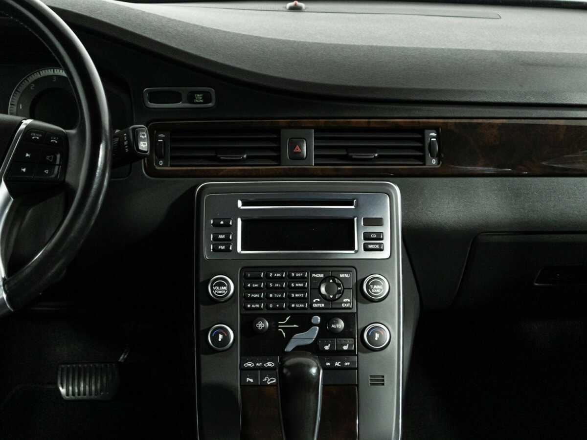 Купить Volvo XC70 с пробегом. Фото: #13