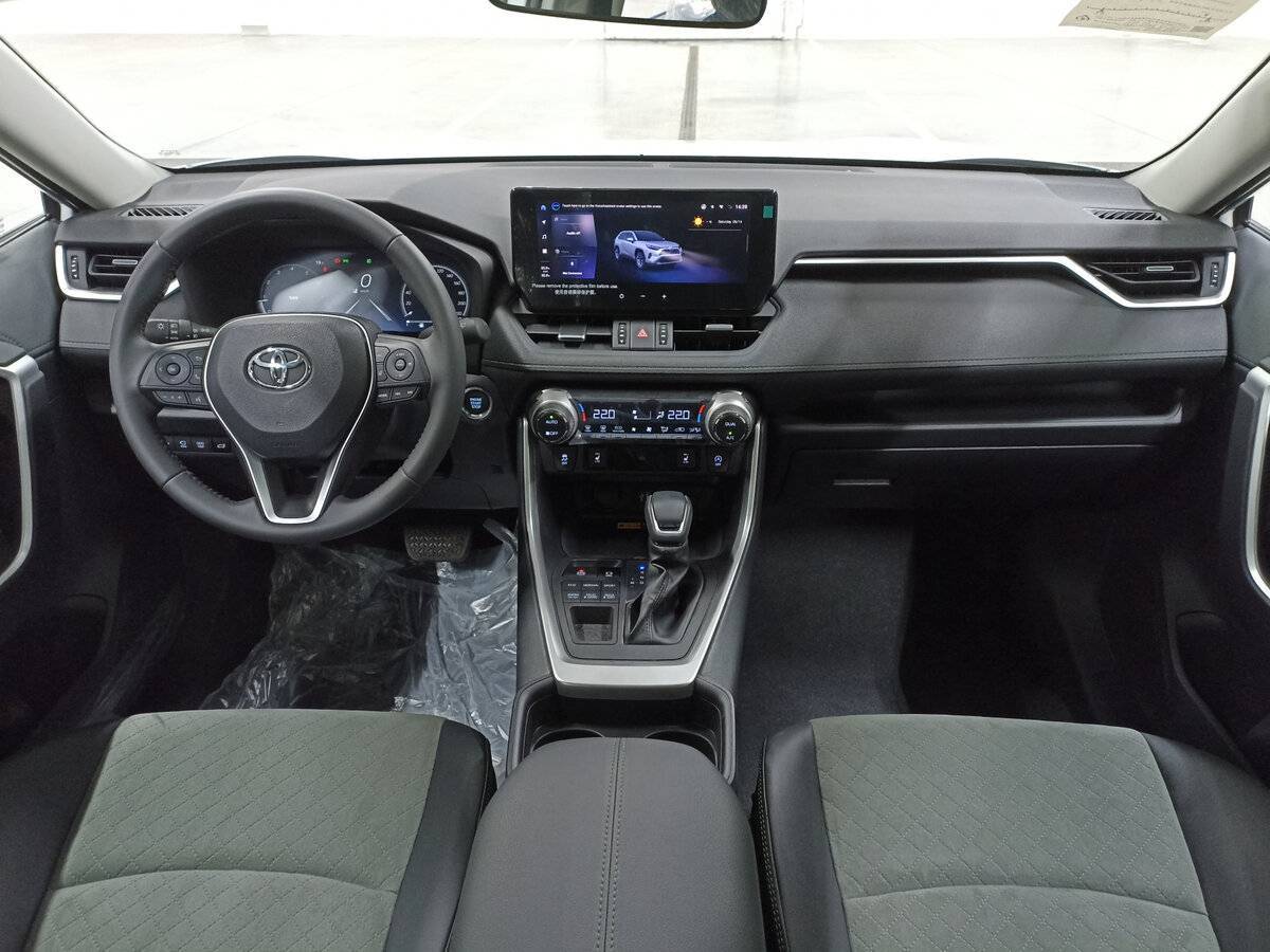 Купить Toyota RAV4 с пробегом. Фото: #13