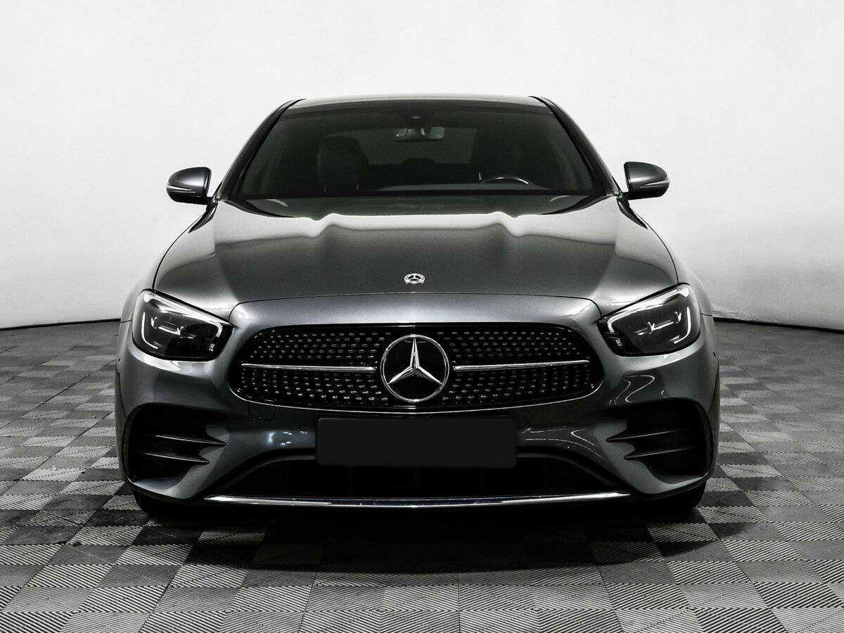 Купить Mercedes-Benz E-Класс с пробегом. Фото: #1