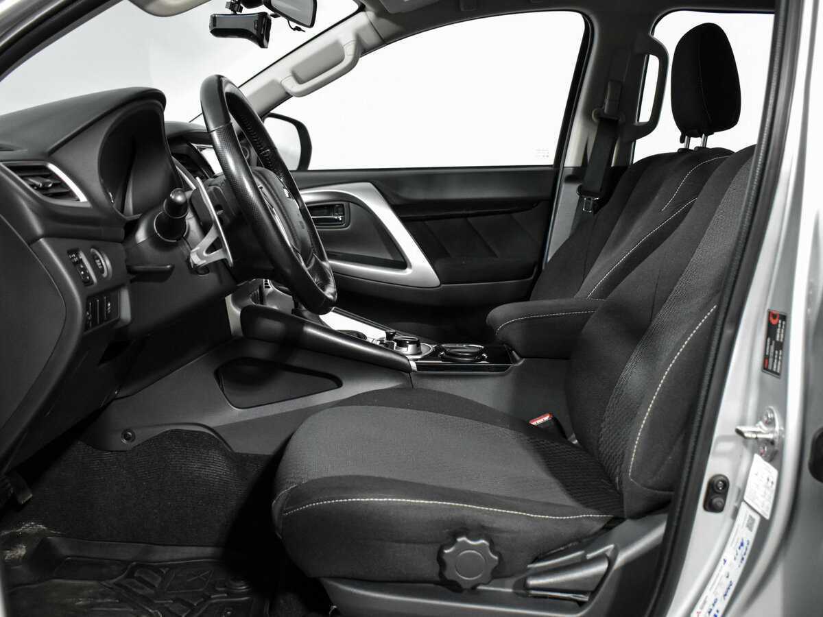 Купить Mitsubishi Pajero Sport с пробегом. Фото: #9