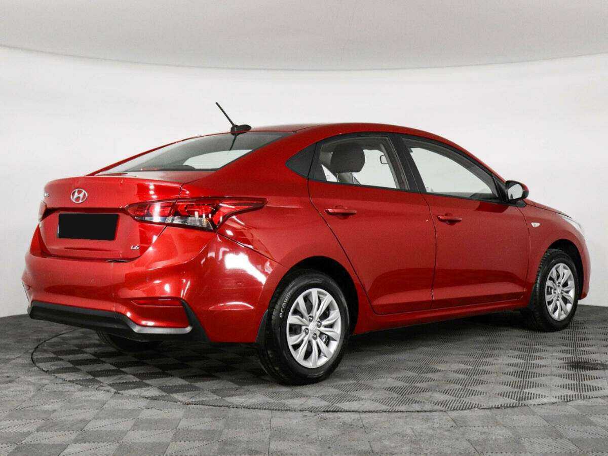 Купить Hyundai Solaris с пробегом. Фото: #2