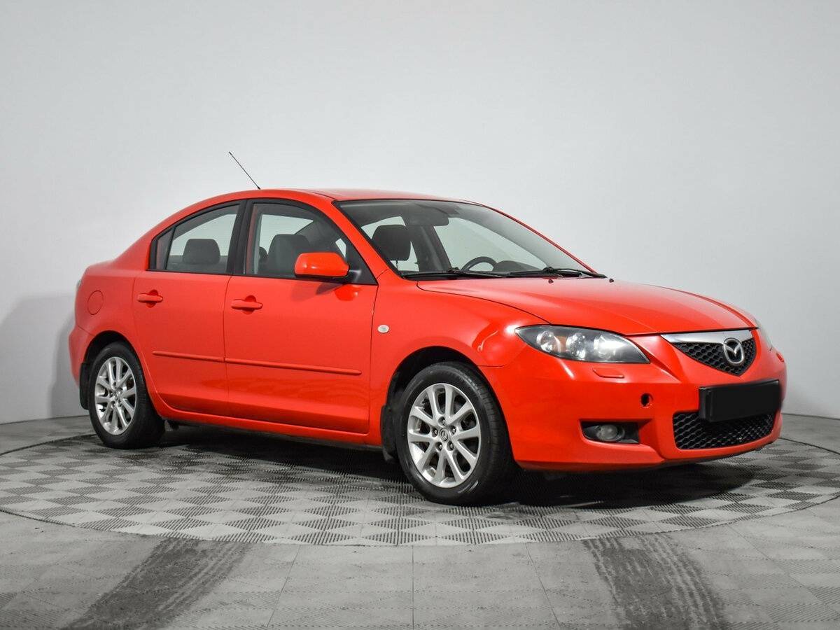 Купить Mazda 3 с пробегом. Фото: #2