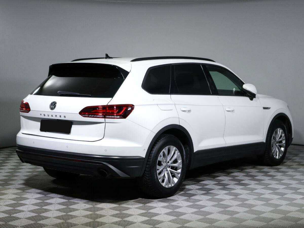 Купить Volkswagen Touareg с пробегом. Фото: #3