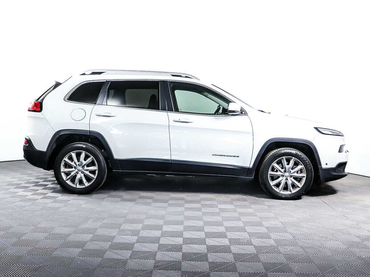 Купить Jeep Cherokee с пробегом. Фото: #2