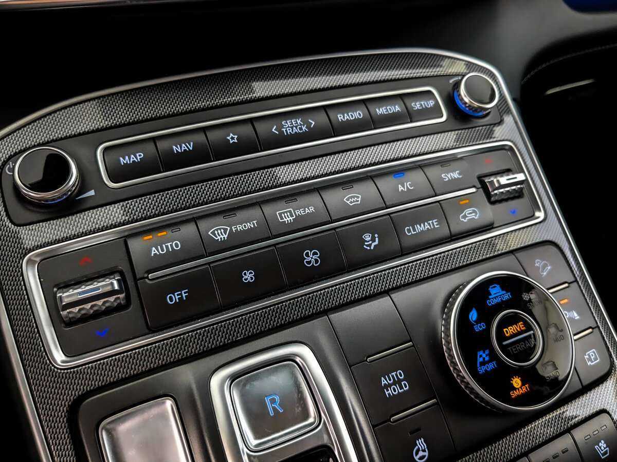Купить Hyundai Santa Fe с пробегом. Фото: #22