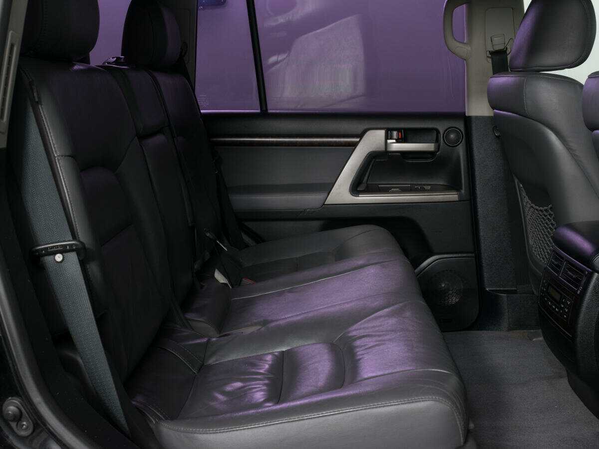Купить Toyota Land Cruiser с пробегом. Фото: #9