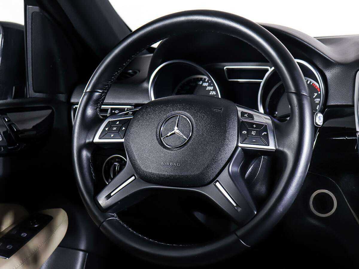 Купить Mercedes-Benz M-Класс с пробегом. Фото: #14